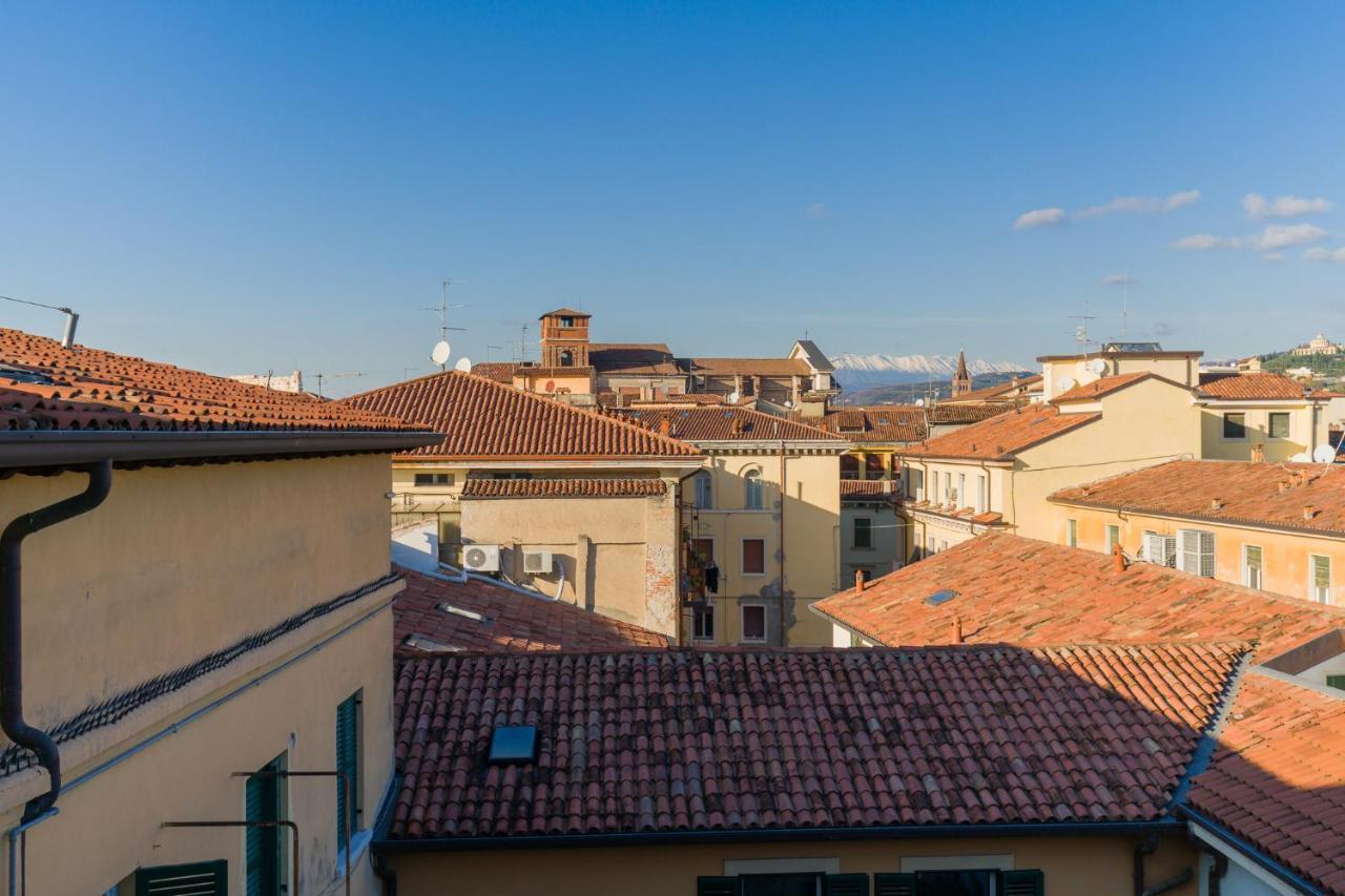 Central Apartment Behind The Arena Verona Buitenkant foto